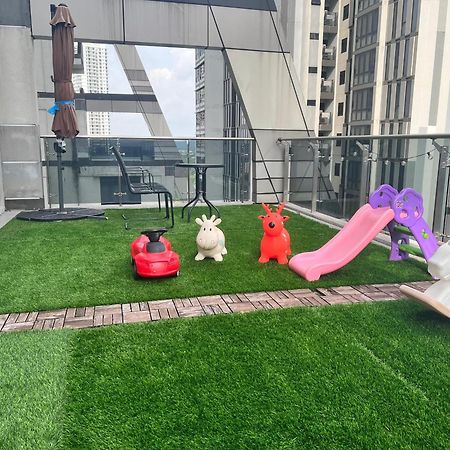 D Bunga مسلم Homestay Pool View Legoland Nusajaya Nusajaya  Zewnętrze zdjęcie